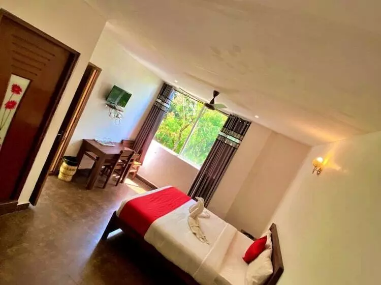 Hotelli Spice Jungle Resort