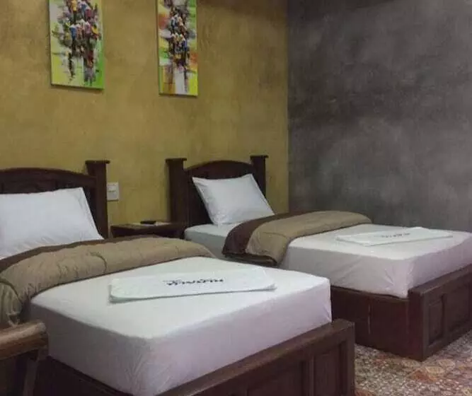 Hotelli Tai Baan Resort