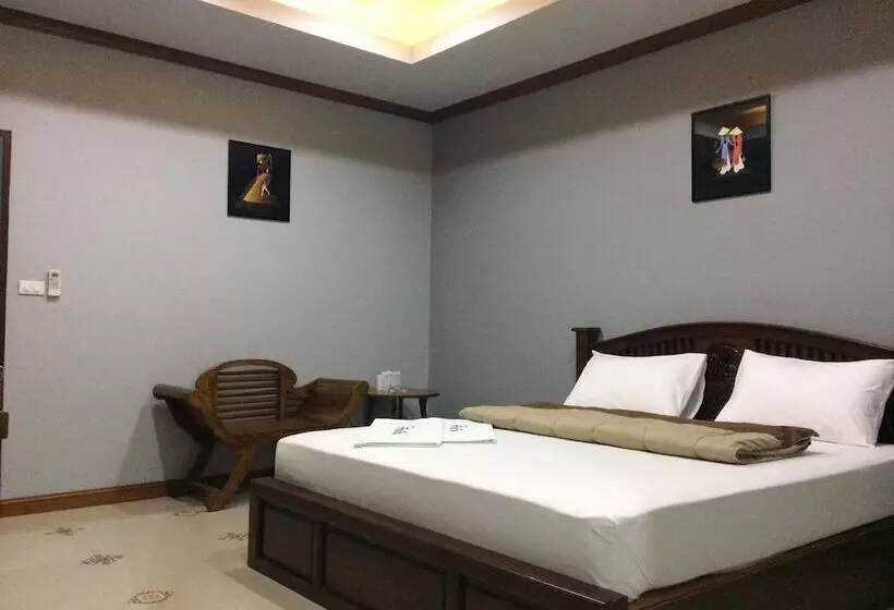 Hotelli Tai Baan Resort