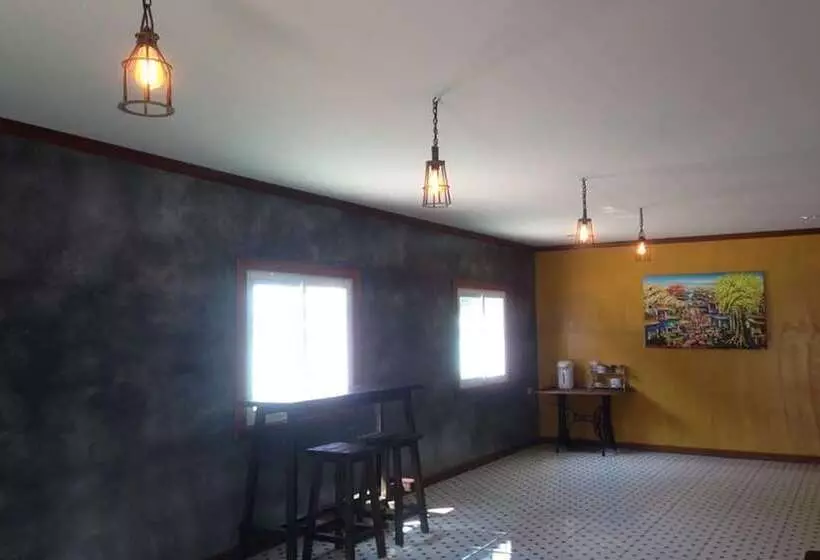 Hotelli Tai Baan Resort