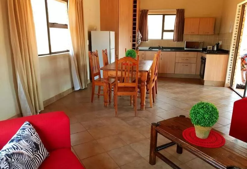 ホテル Zingela Nature Reserve   Leadwood Lodge