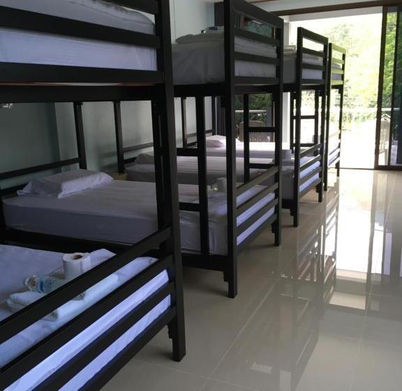 Khaosok Secret Hostel