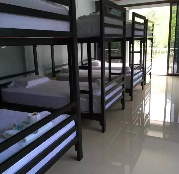 Khaosok Secret Hostel