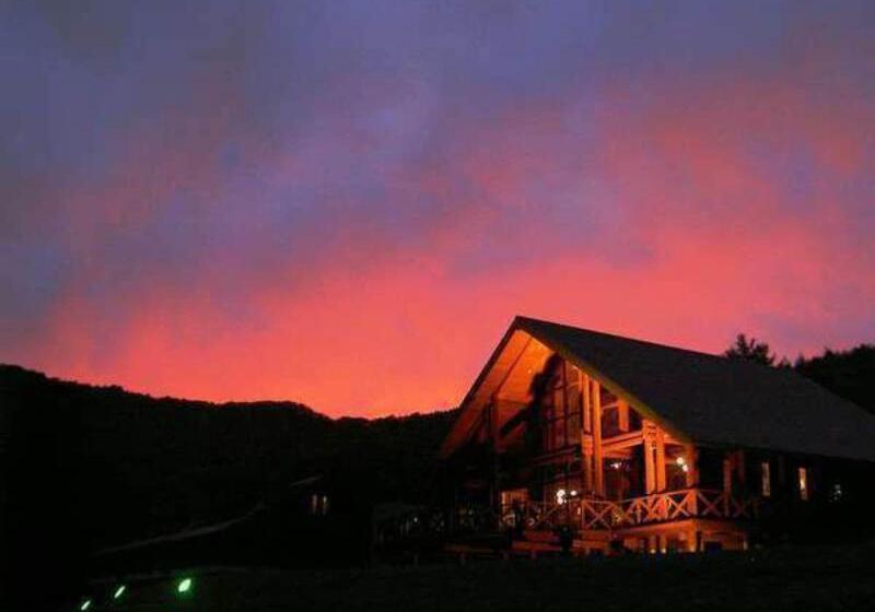 Log Hotel Larch Lake Kanayama