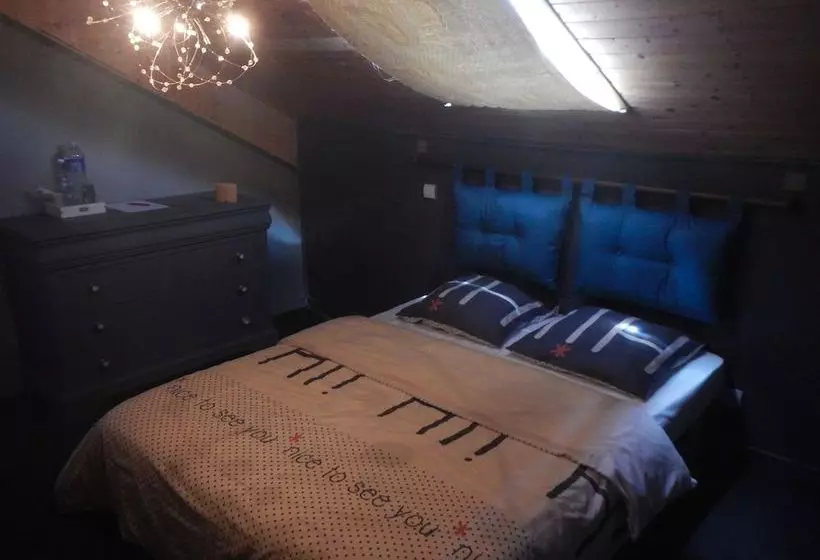 Majatalo Chambres Chez Vlad