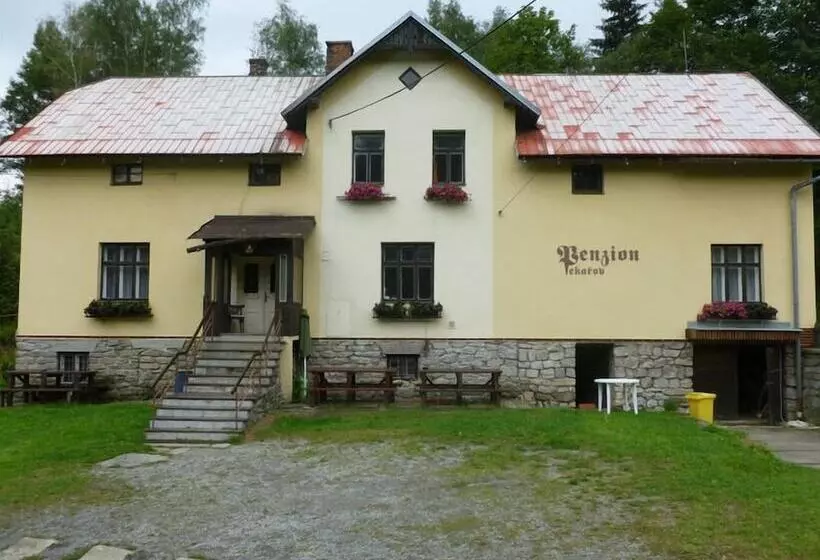 ペンション Penzion Pekařov