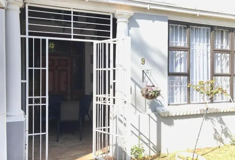 Majatalo Sondela Bed And Breakfast