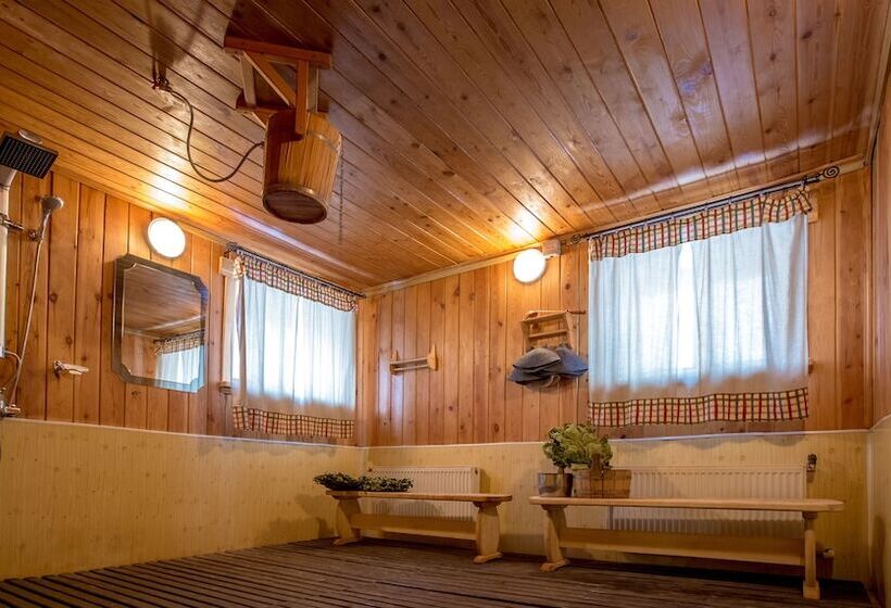 منتجع Volyn Country Club