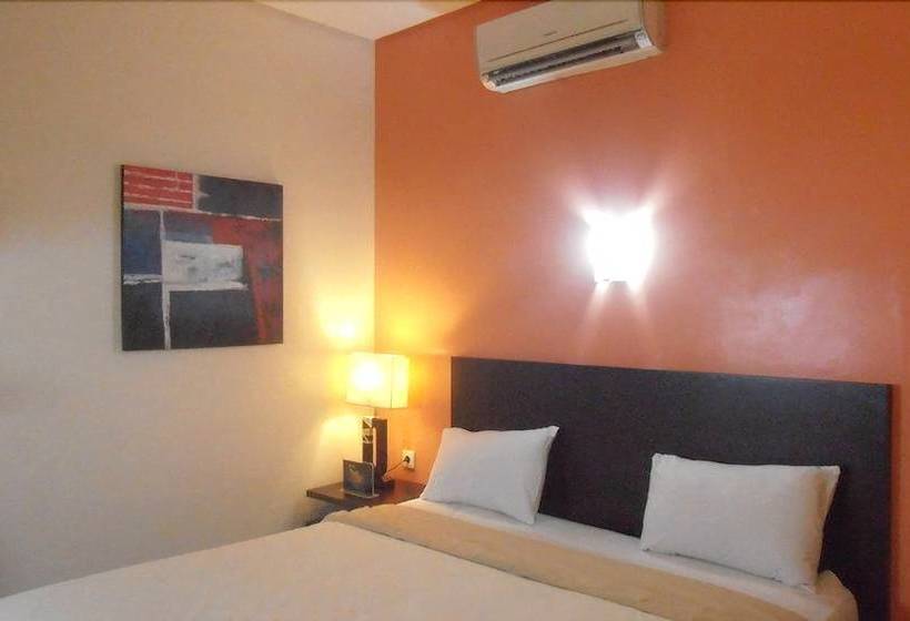 Bed and Breakfast Tirta Mansion Lippo Village