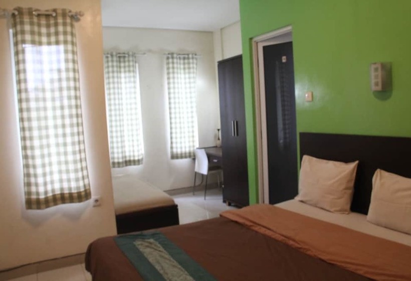 Bed and Breakfast Tirta Mansion Lippo Village