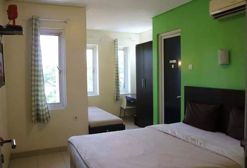 ベッドアンドブレックファースト Tirta Mansion Lippo Village