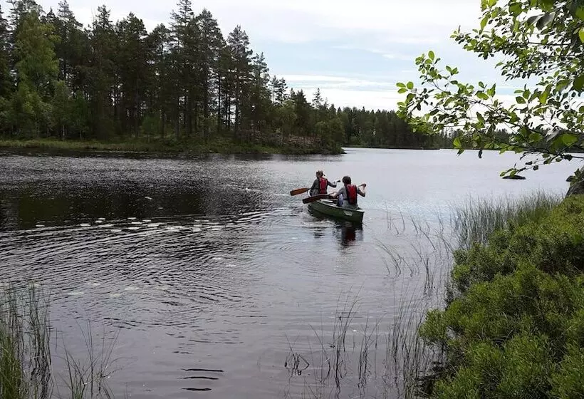 Aamiaismajoitus (B&B) Ulvsbomuren Vildmark & Lantliv