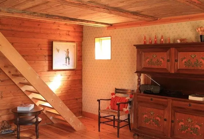 Aamiaismajoitus (B&B) Ulvsbomuren Vildmark & Lantliv