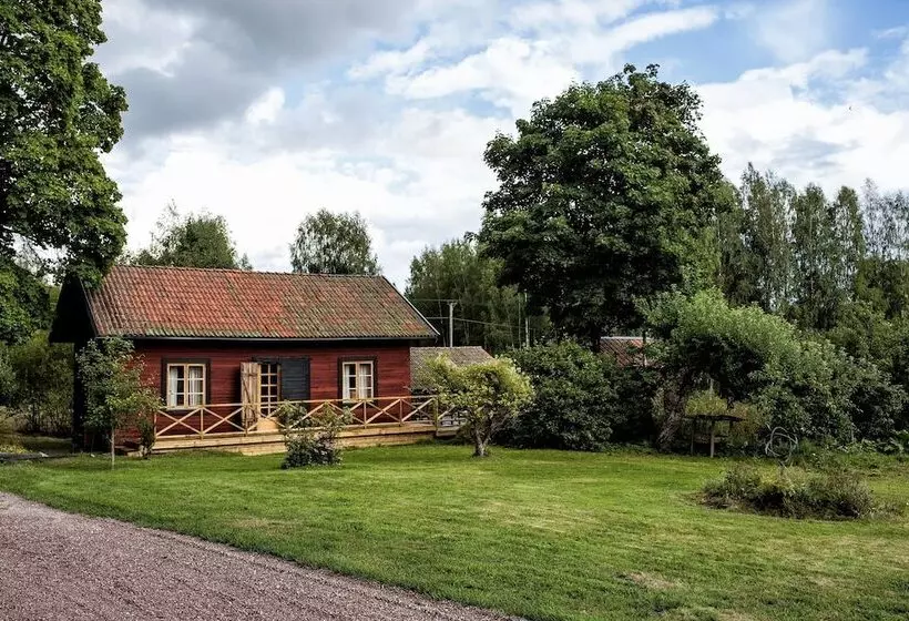 Aamiaismajoitus (B&B) Ulvsbomuren Vildmark & Lantliv