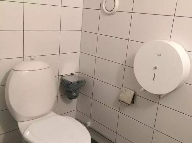 Eksjö Camping & Konferens   Hostel