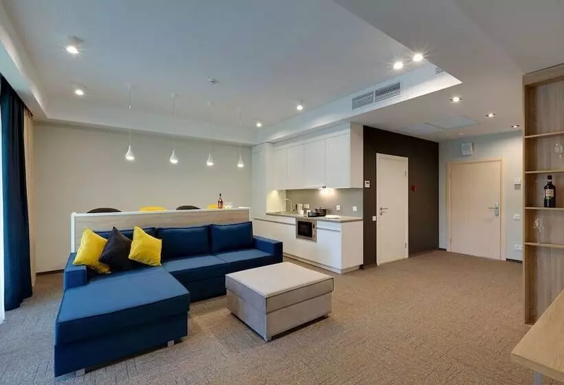 Hotelli Aurora Club Spa Resort