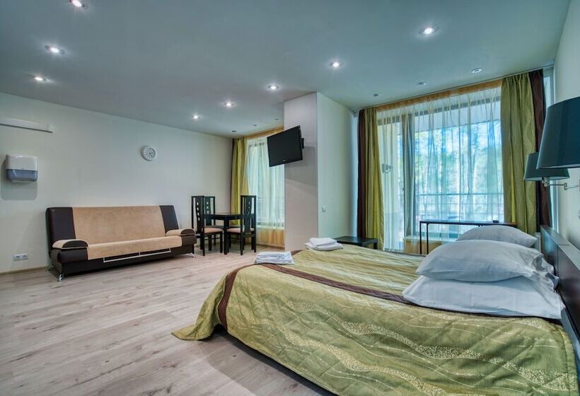 בית מלון כפרי Aurora Club Spa Resort