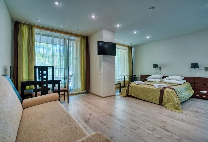 בית מלון כפרי Aurora Club Spa Resort