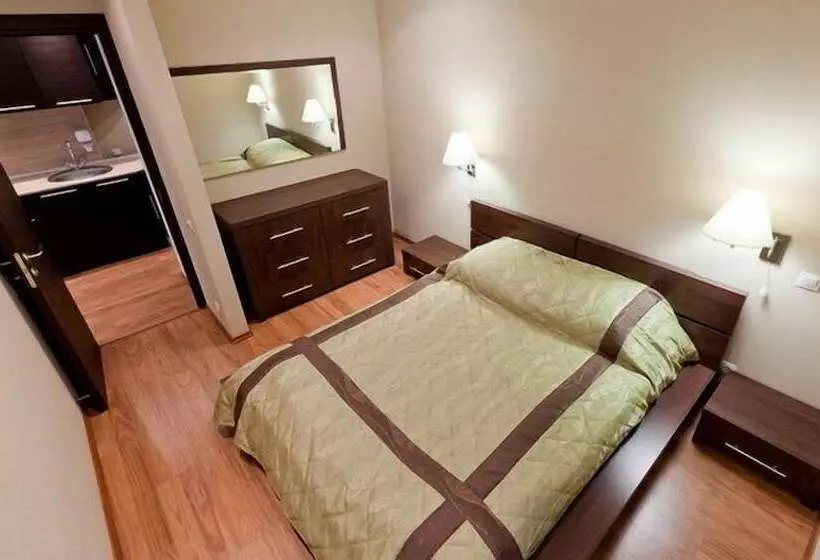 Hotelli Aurora Club Spa Resort