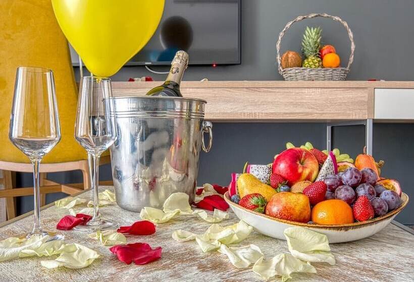 בית מלון כפרי Aurora Club Spa Resort