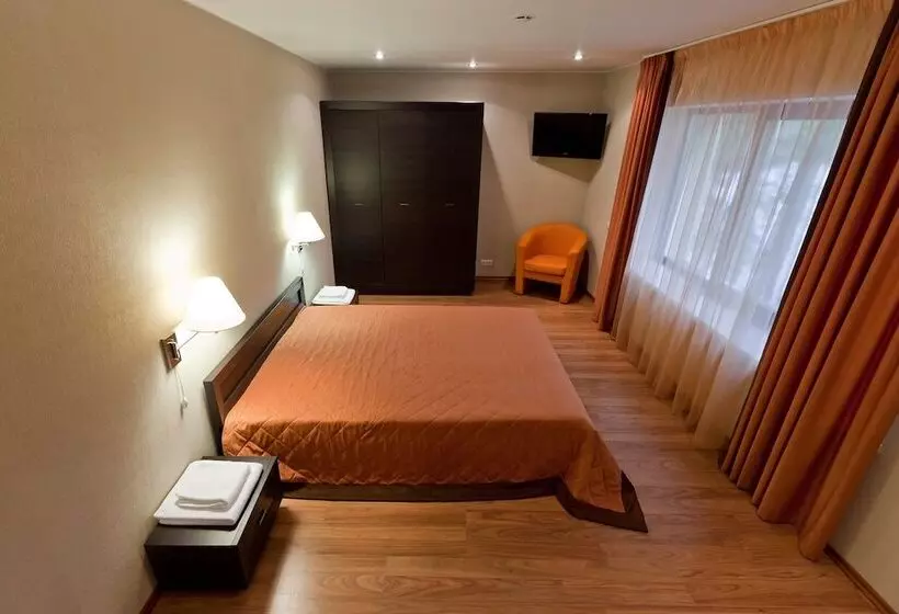 Hotelli Aurora Club Spa Resort