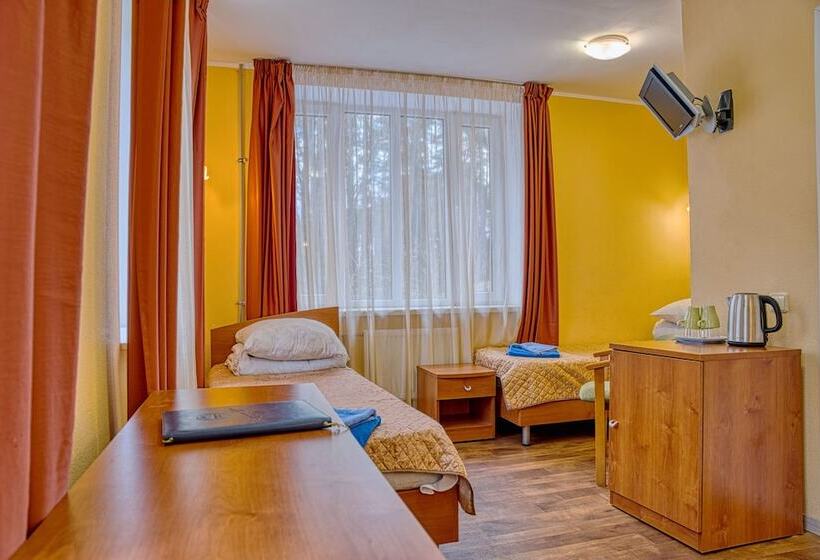 בית מלון כפרי Aurora Club Spa Resort