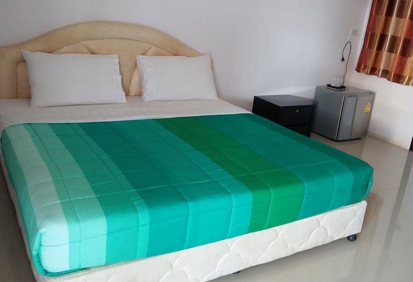 בית מלון כפרי Bandung Grand