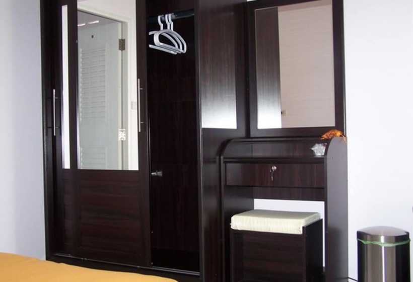 בית מלון כפרי Bandung Grand