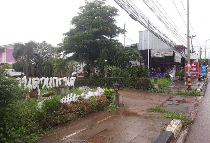 בית מלון כפרי Bandung Grand