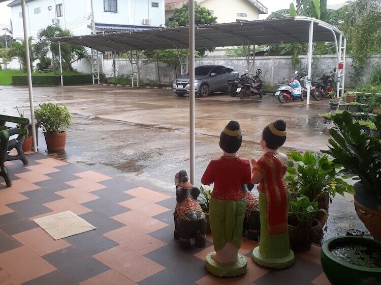 בית מלון כפרי Bandung Grand