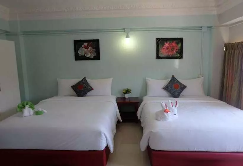 ホテル Anchalee Resort