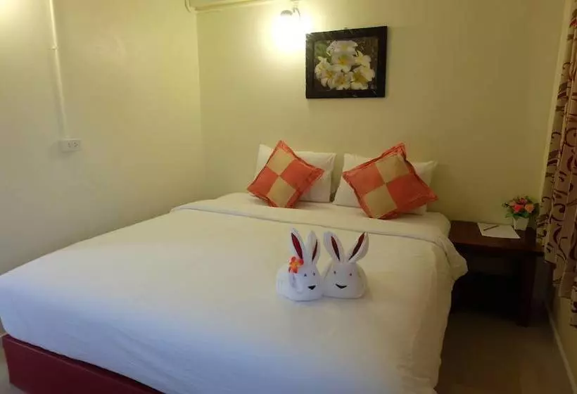 ホテル Anchalee Resort