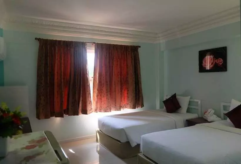 ホテル Anchalee Resort