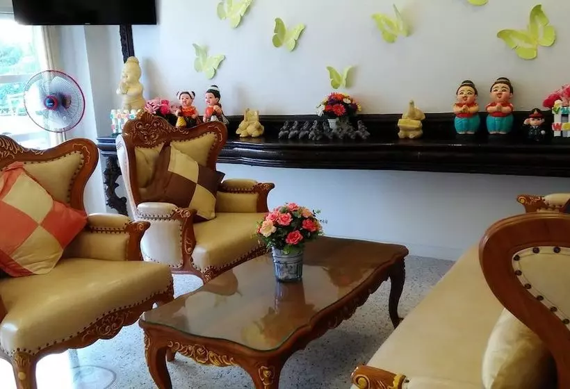 ホテル Anchalee Resort