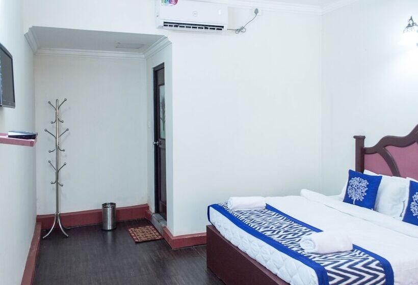 Hotel Island Lake Resort By Oyo Rooms