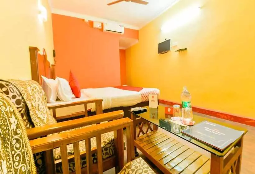 Hotelli Island Lake Resort By Oyo Rooms