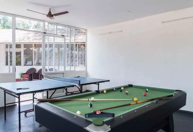 Hotelli Island Lake Resort By Oyo Rooms