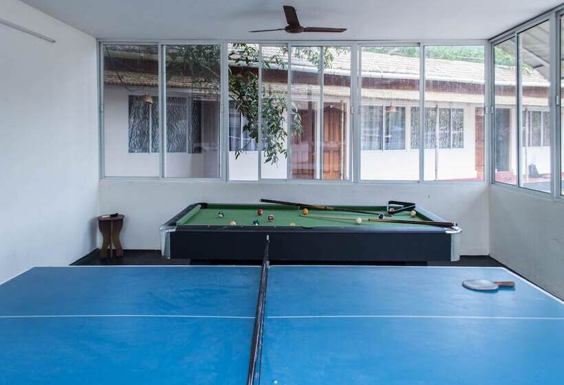 Hotel Island Lake Resort By Oyo Rooms