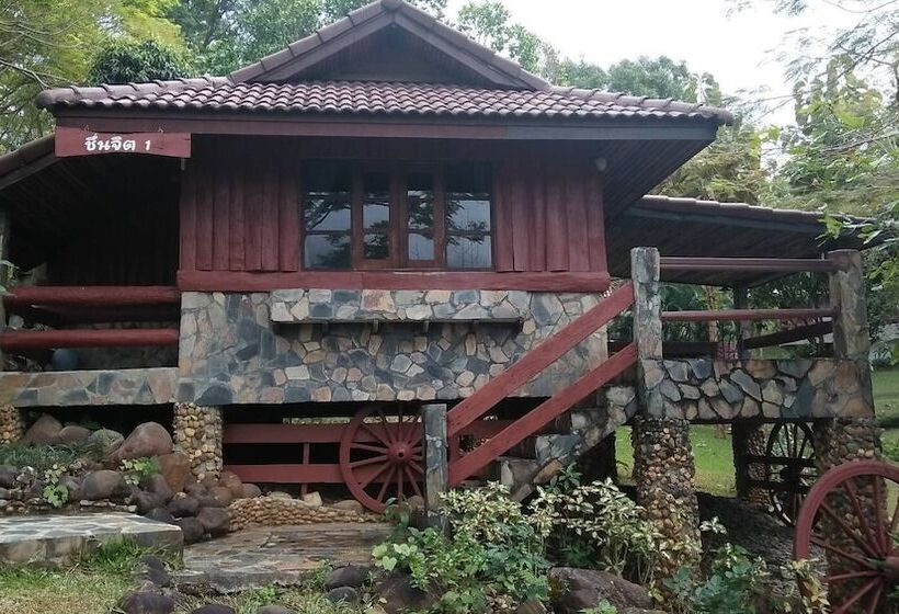 Hotelli Khao Kho Valley