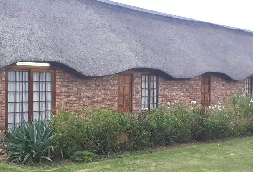 Hotelli Pepe Piatto Lodge