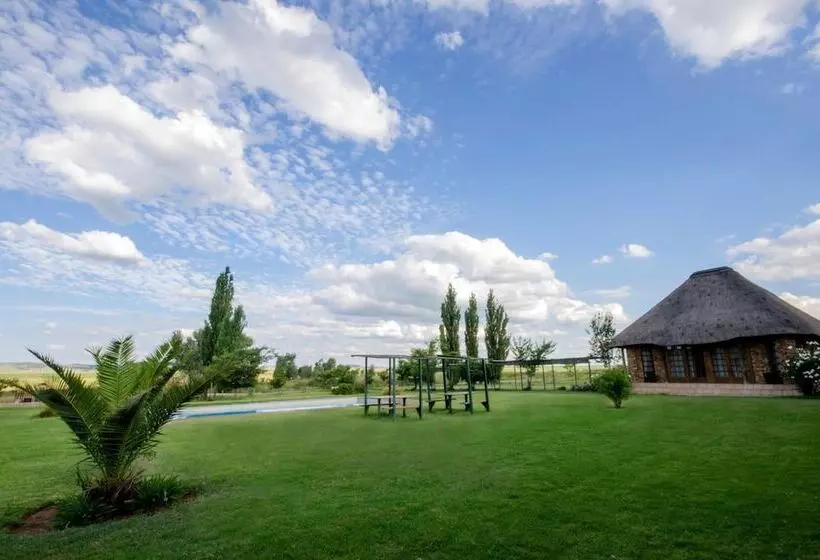 Hotelli Pepe Piatto Lodge