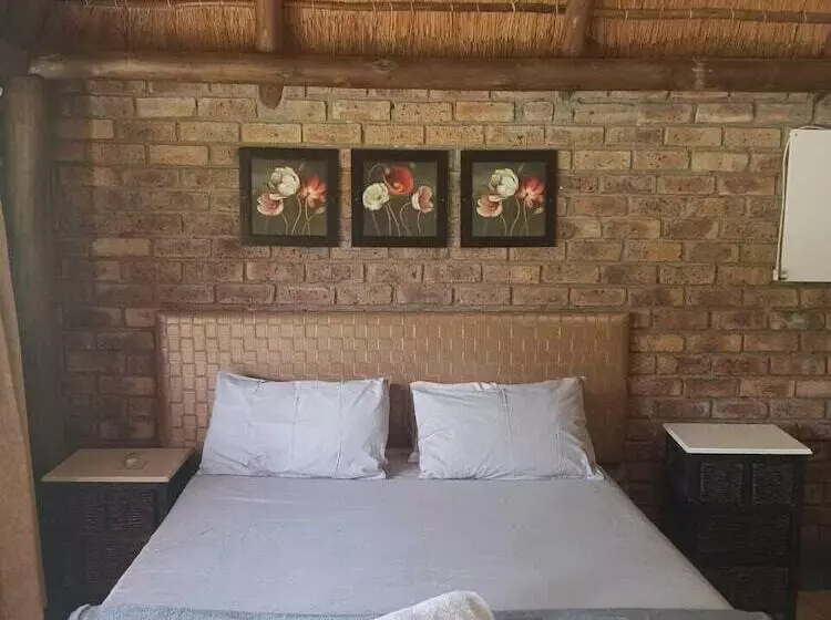 Hotelli Pepe Piatto Lodge