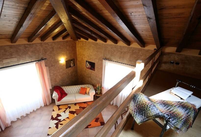 فندق ريفى Agriturismo Creta Rossa