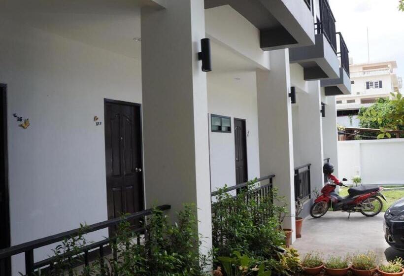 בית מלון כפרי Sabai @ Chumphae