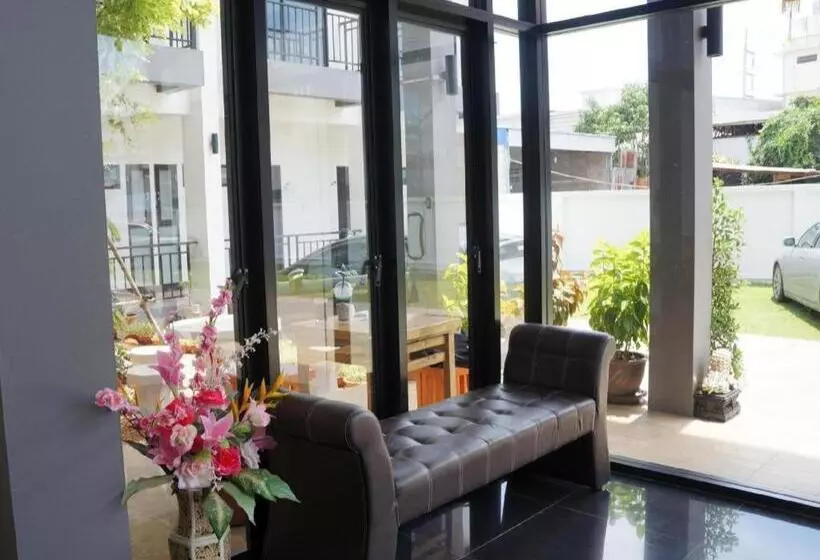 ホテル Sabai @ Chumphae