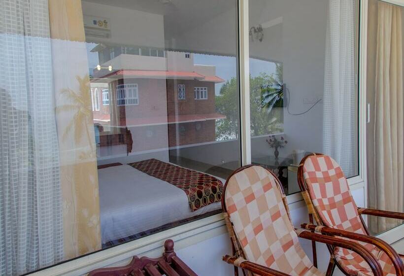 فندق Swapnatheeram Beach Resort By Oyo Rooms