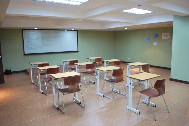 Tanza Oasis Hotel And Resort