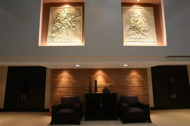 Tanza Oasis Hotel And Resort