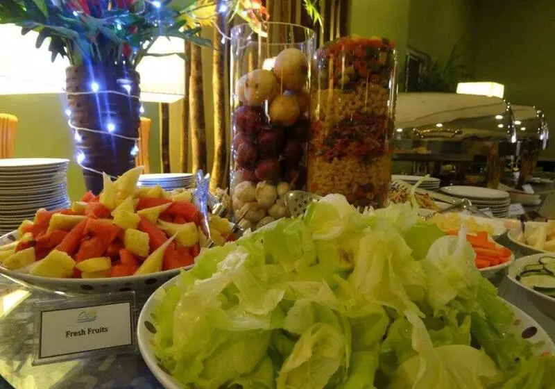 Tanza Oasis Hotel And Resort