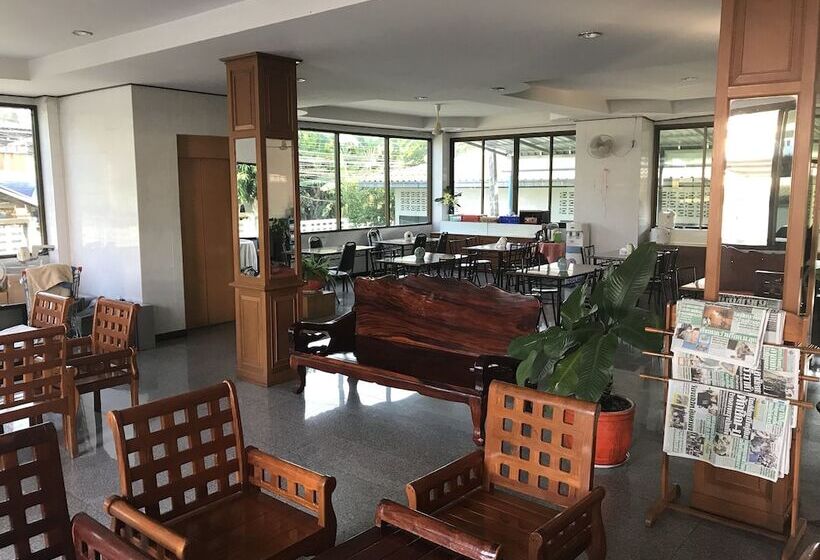 בית מלון כפרי Thanakorn Garden